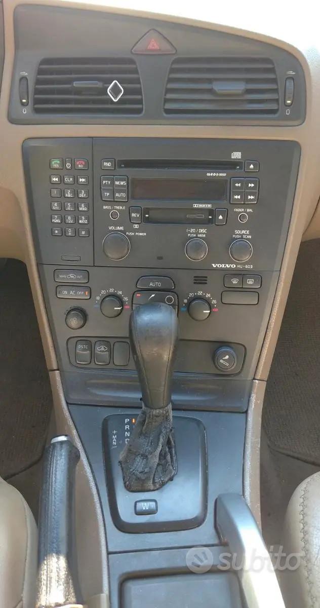 VOLVO V70 XC70 CROSS COUNTRY 4X4