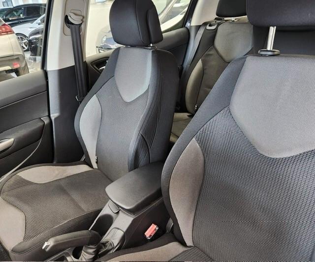 Peugeot 308 1.6 HDi 90CV FAP 5p. Premium