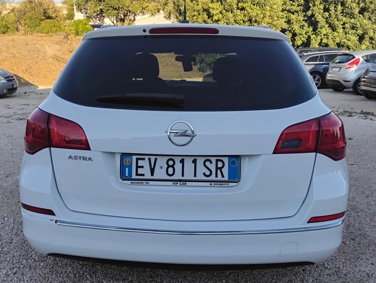 Opel Astra 1.4 Turbo 140CV Sports Tourer GPL Tech Cosmo