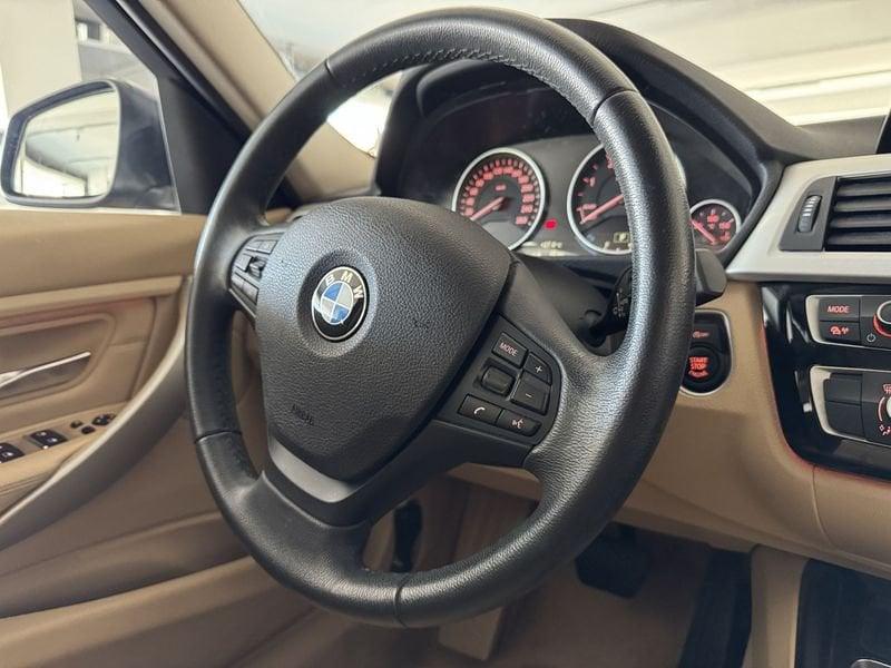 BMW Serie 3 Touring 320d xDrive Business Advantage