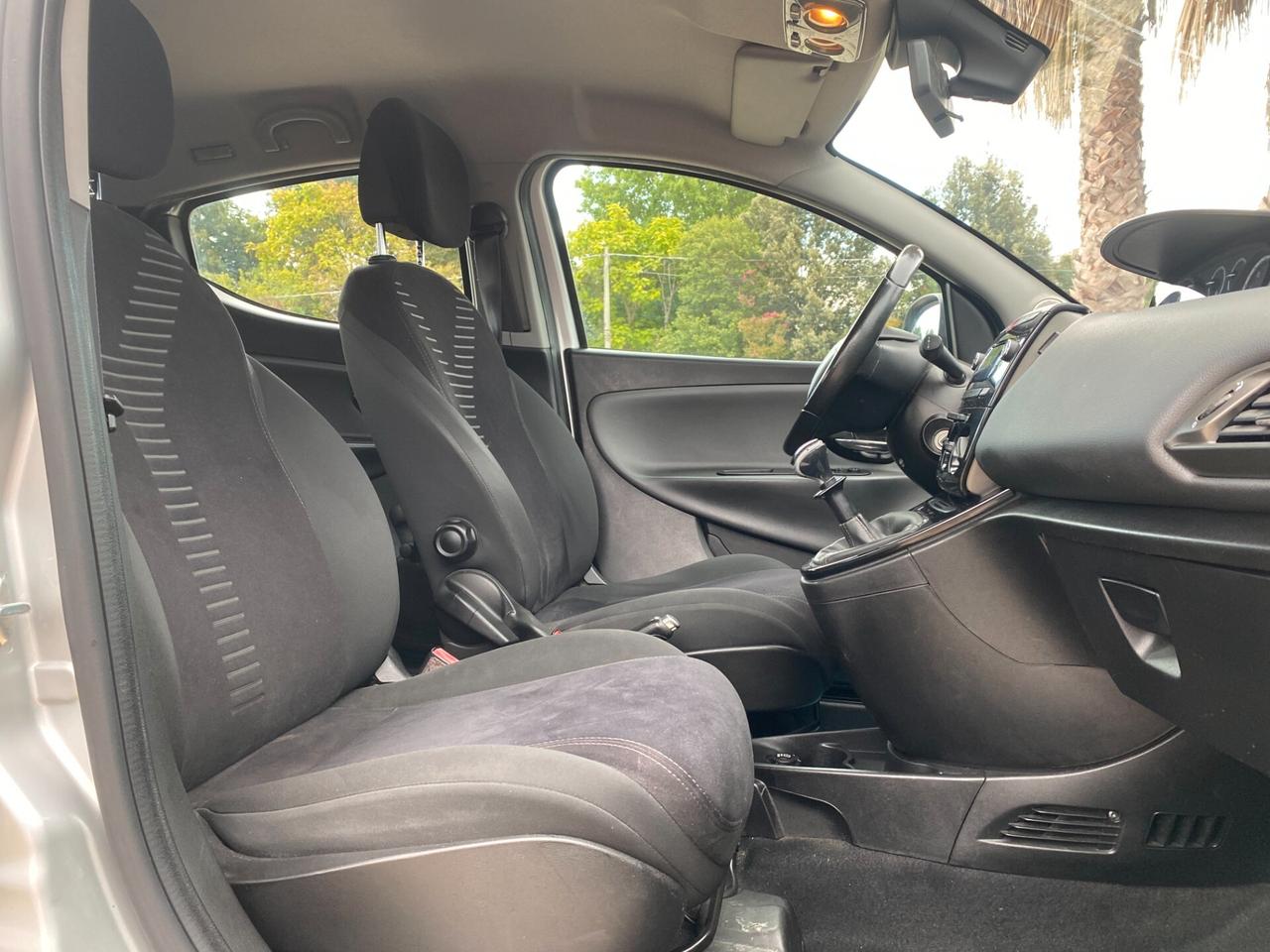 LANCIA - Ypsilon - 1.2 69 CV 5 porte GPL - UNIPRO. - NEOPATENTATI - FINANZIABILE