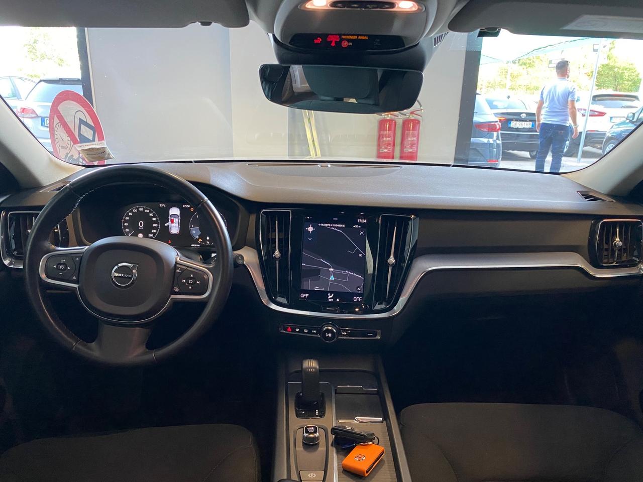 Volvo V60 B4 2.0 197 CV Geartronic Momentum Business Pro