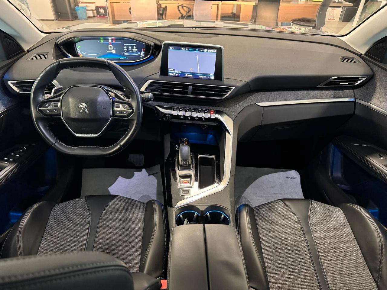 Peugeot 3008 PURETECH TURBO 130 EAT6 ALLURE 2017