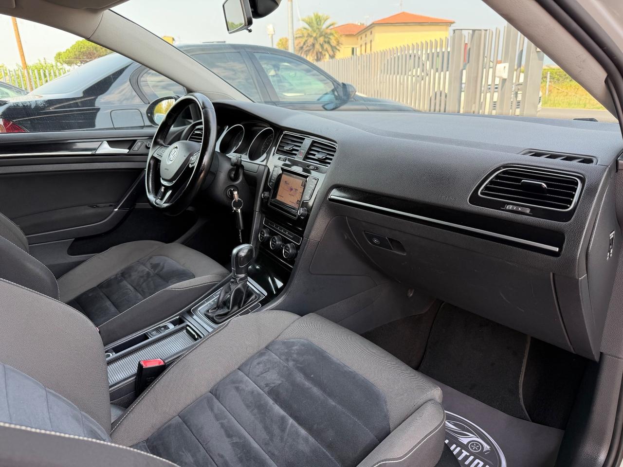Volkswagen Golf 7 1.6 TDI DSG 5p. Highline BlueMotion okneopatentati