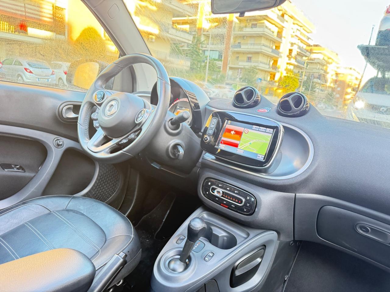 Smart ForTwo 90 0.9 T twinamic cabrio Prime LED NAVI KAMERA PELLE PDC CERCHI 16