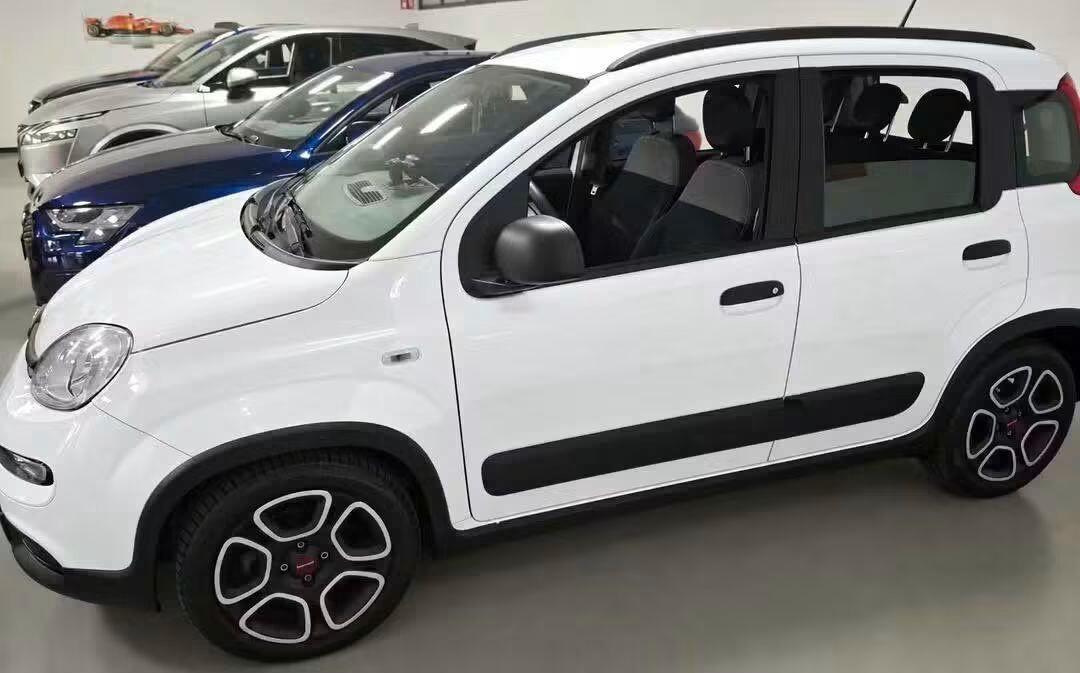 Fiat Panda 1.0 FireFly S&S Hybrid City Cross
