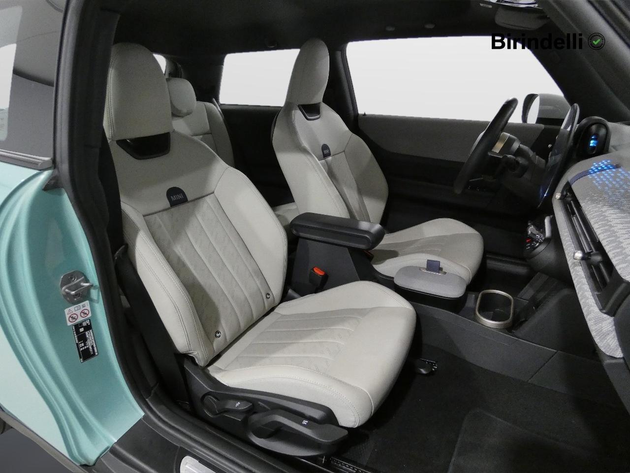 MINI Mini 5ª serie (F66) - Mini Cooper C Favoured