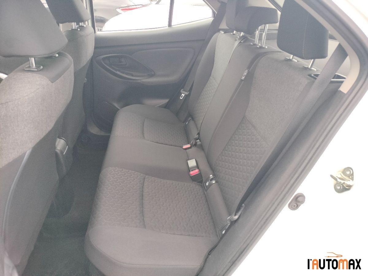 TOYOTA - Yaris Cross 1.5h Business 116cv e-cvt