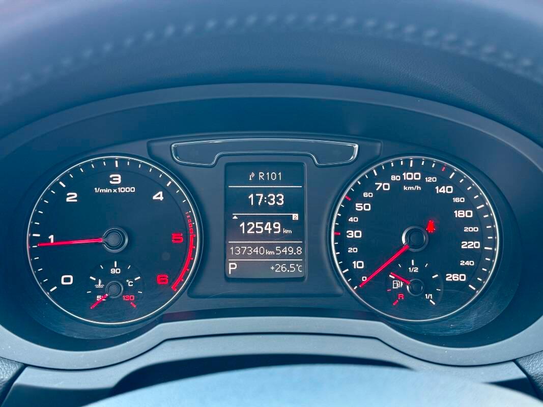 Audi Q3 2.0 tdi quattro 150cv s-tronic