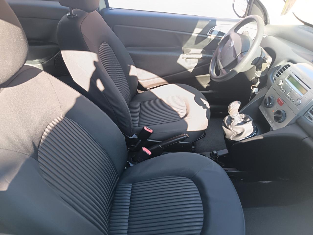 Lancia Ypsilon 1.4 Oro Ecochic GPL
