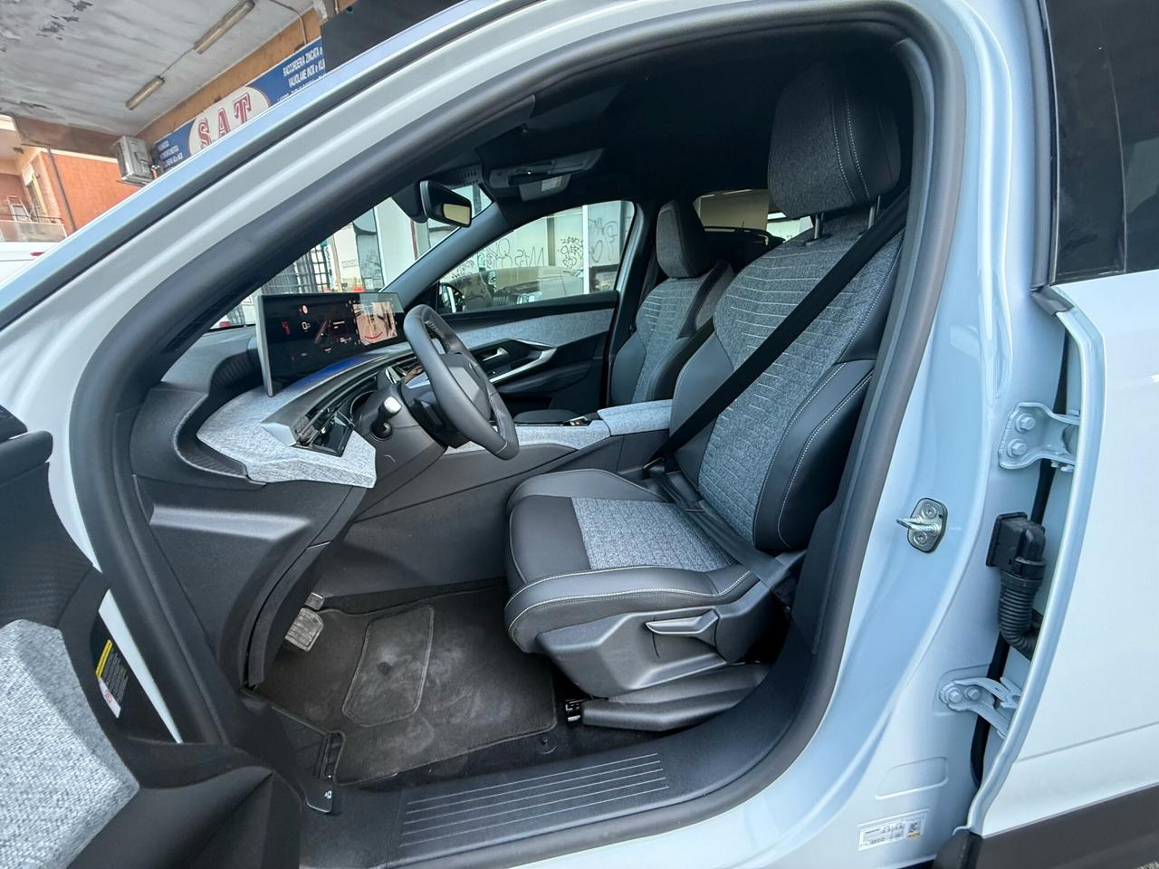 Peugeot 3008 Plug-in Hybrid 195 e-DCS7 GT