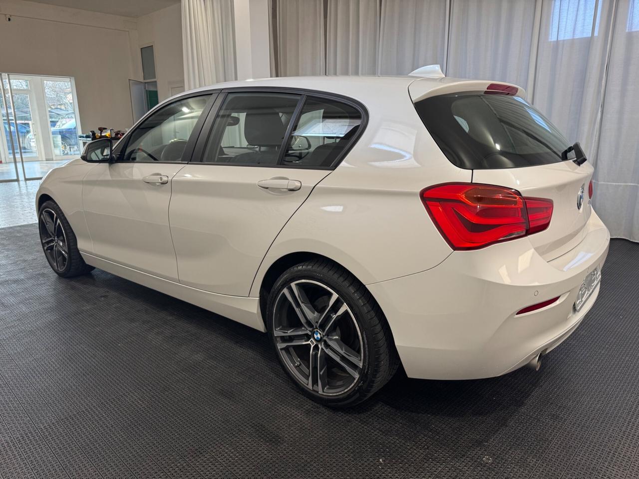 Bmw 116 116d 5p. Sport