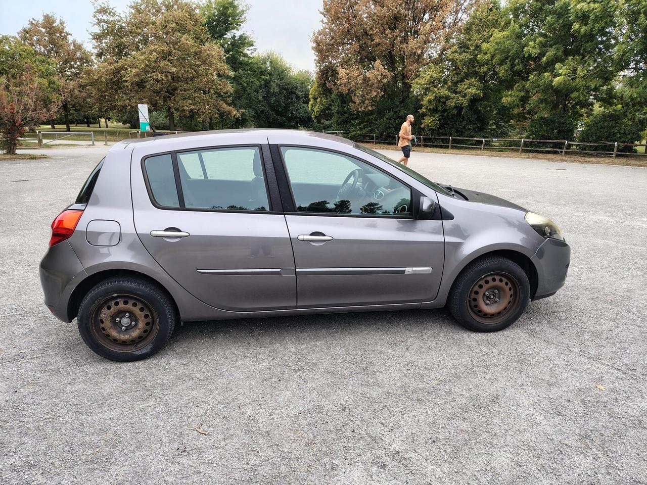 Renault Clio 1.2 16V 5 porte GPL Dynamique