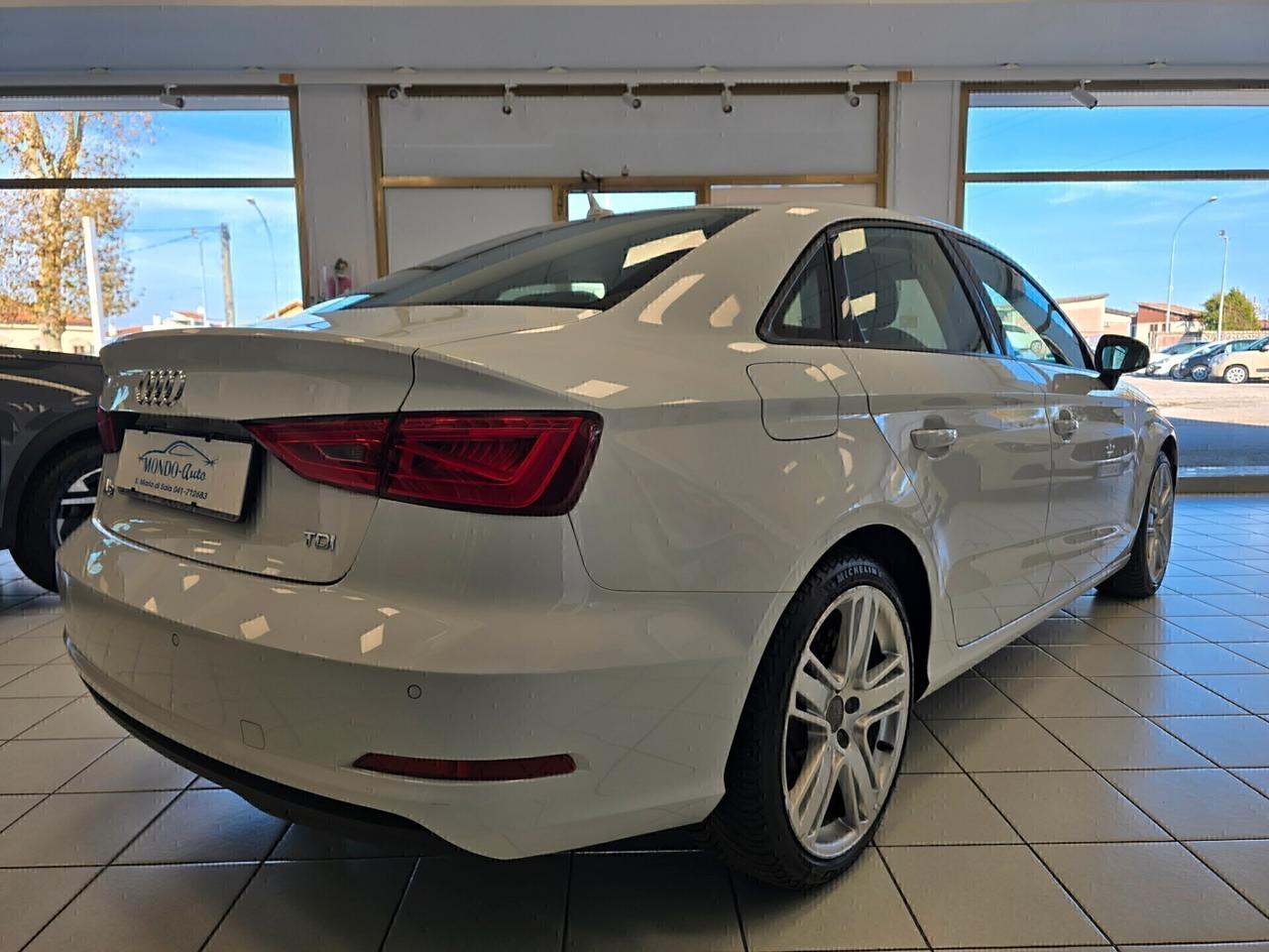 Audi A3 Sedan 1.6 TDI 110cv Ambition