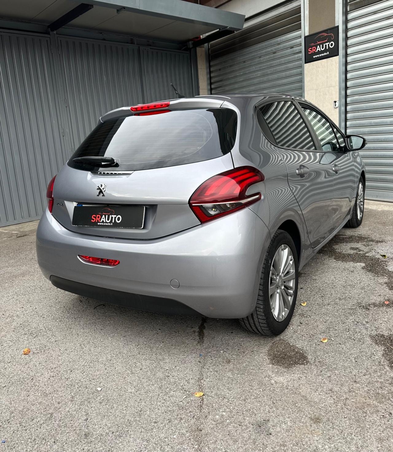 Peugeot 208 1.5 BlueHDi 100cv 5p. Allure