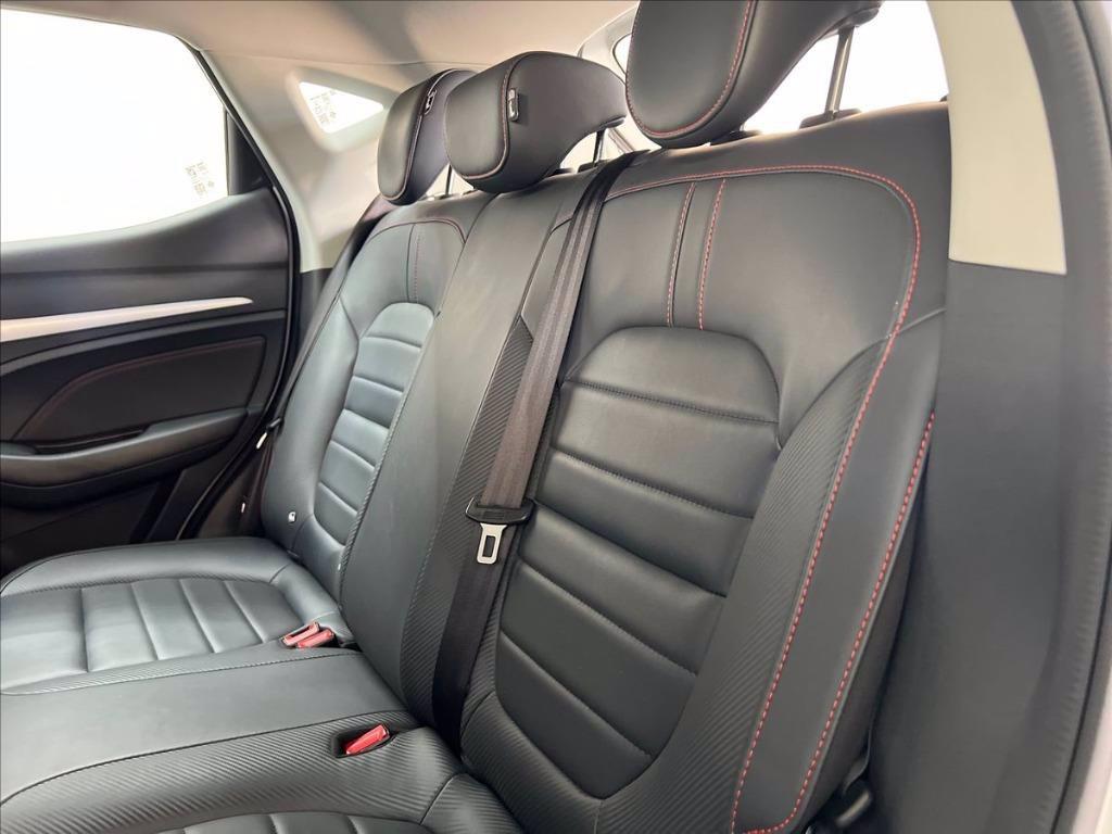 MG ZS 1.5 Luxury del 2024