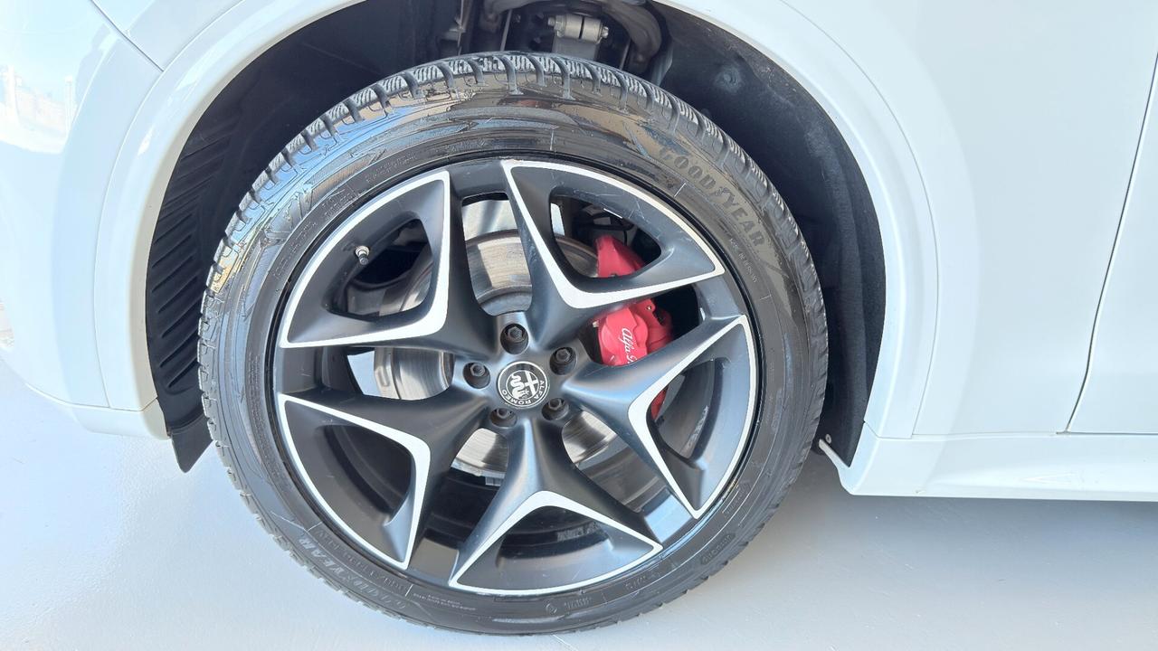 Alfa Romeo Stelvio 2.2 Veloce 210 CV AT8 Q4 Ti