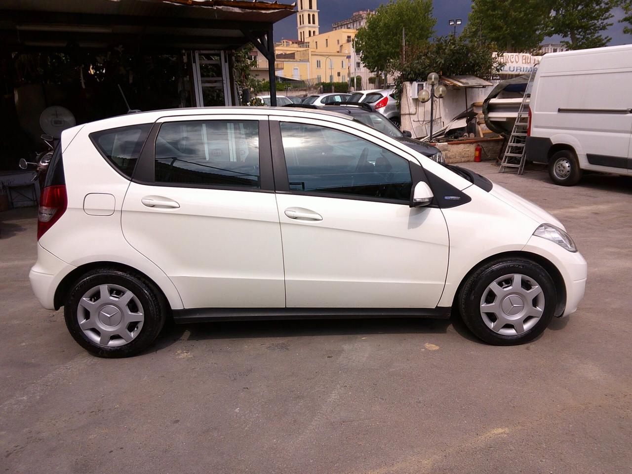 Mercedes-benz A 160 136000 KM BENZINA 2010