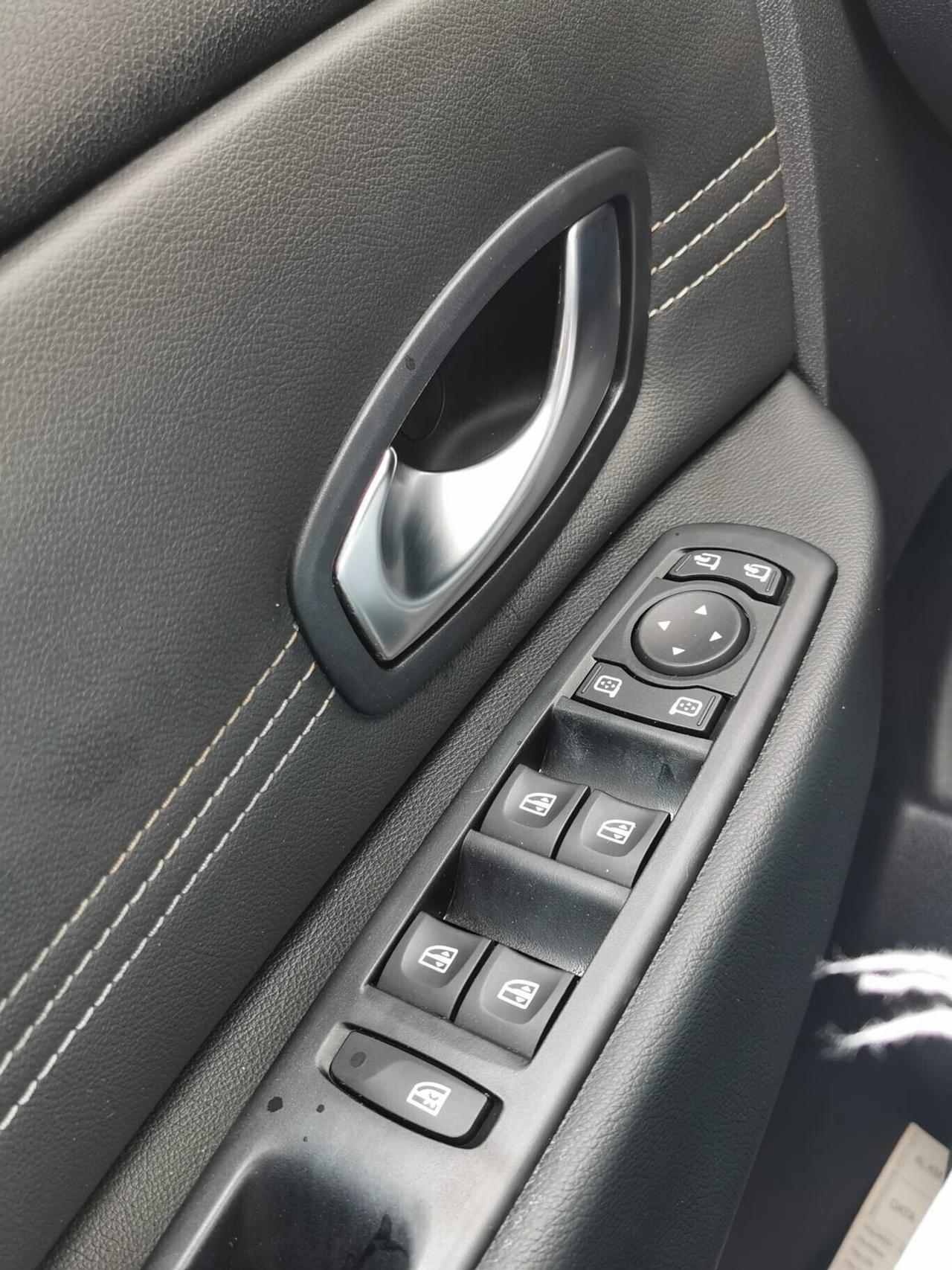 Renault Scenic Scénic 1.9 dCi 130CV Dynamique 7POSTI