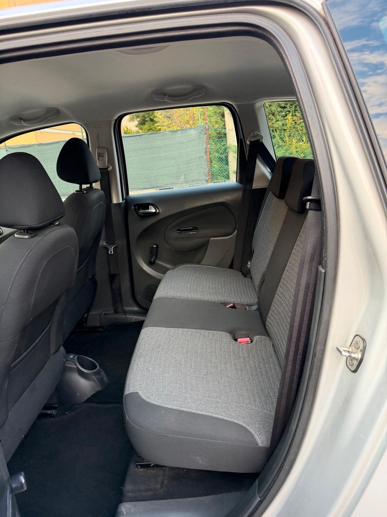 Citroen C3 Picasso 1.6 - NEOP. - 12 MESI DI GARANZIA -