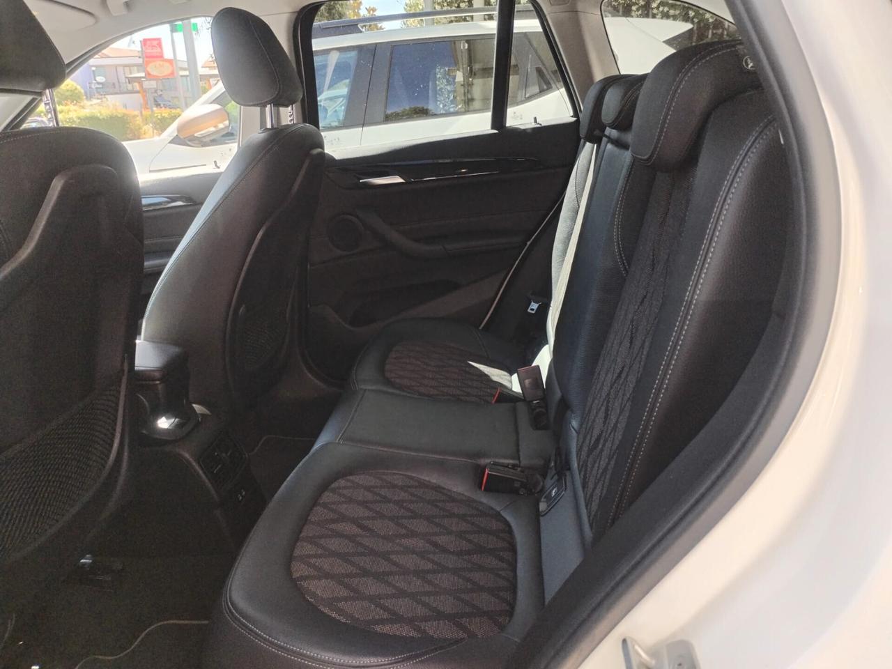 Bmw X1 sDrive18d xLine
