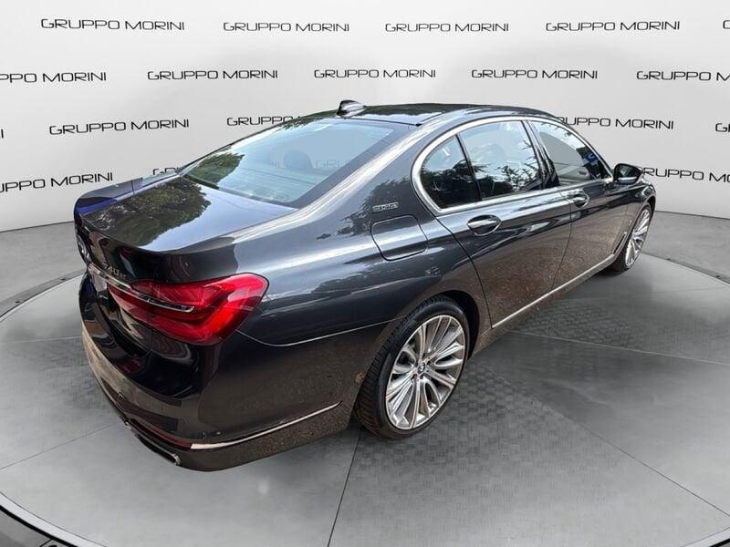 BMW Serie 7 740e Luxury autom.