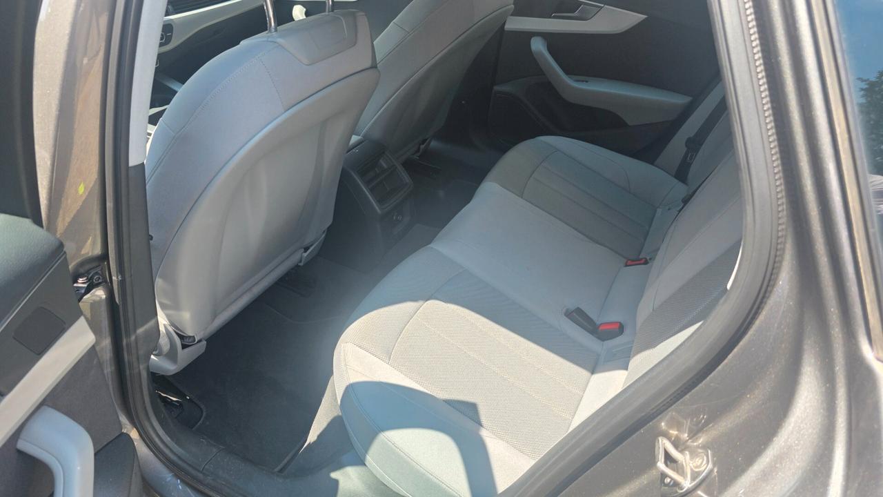 Audi A4 Avant 35 TFSI S tronic Business