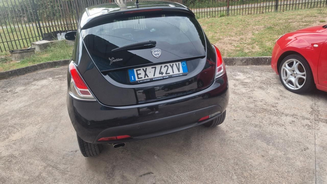 Lancia Ypsilon 1.2 69 CV 5 porte GPL Ecochic Gold