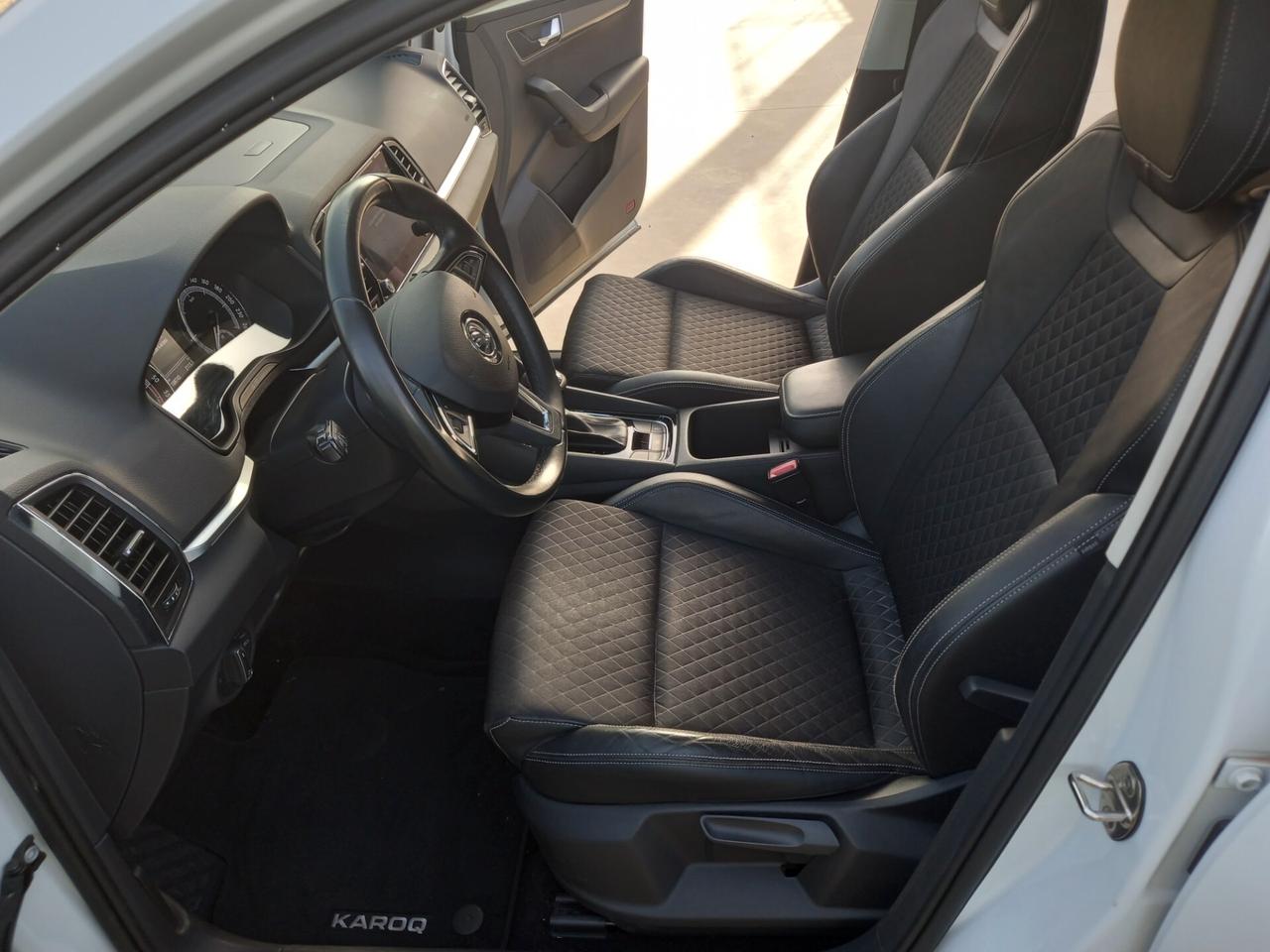 Skoda Karoq 1.6 TDI SCR Executive full