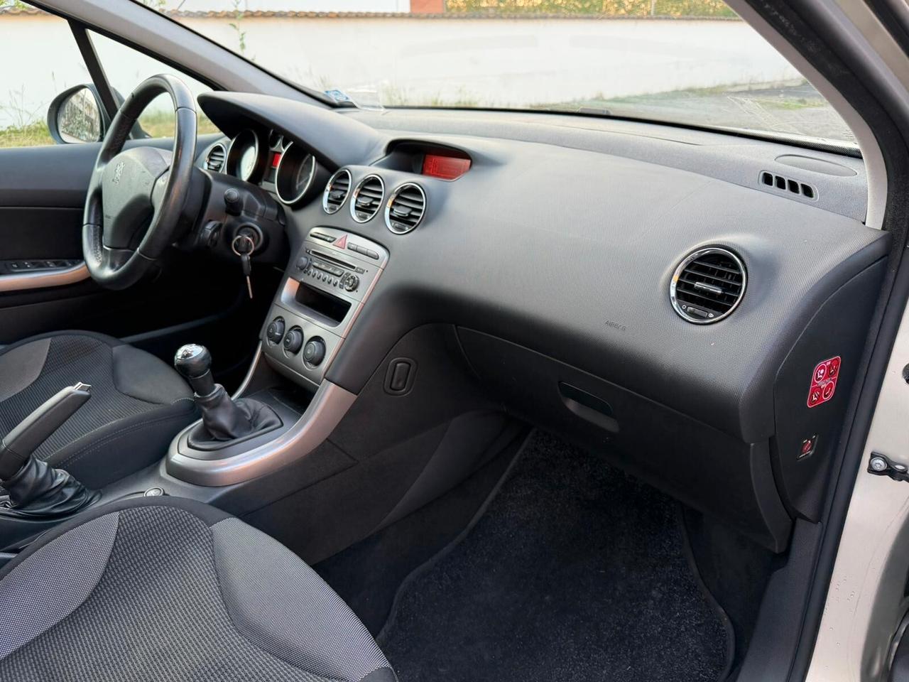 Peugeot 308 1.6 HDi 90CV 5p. Tecno