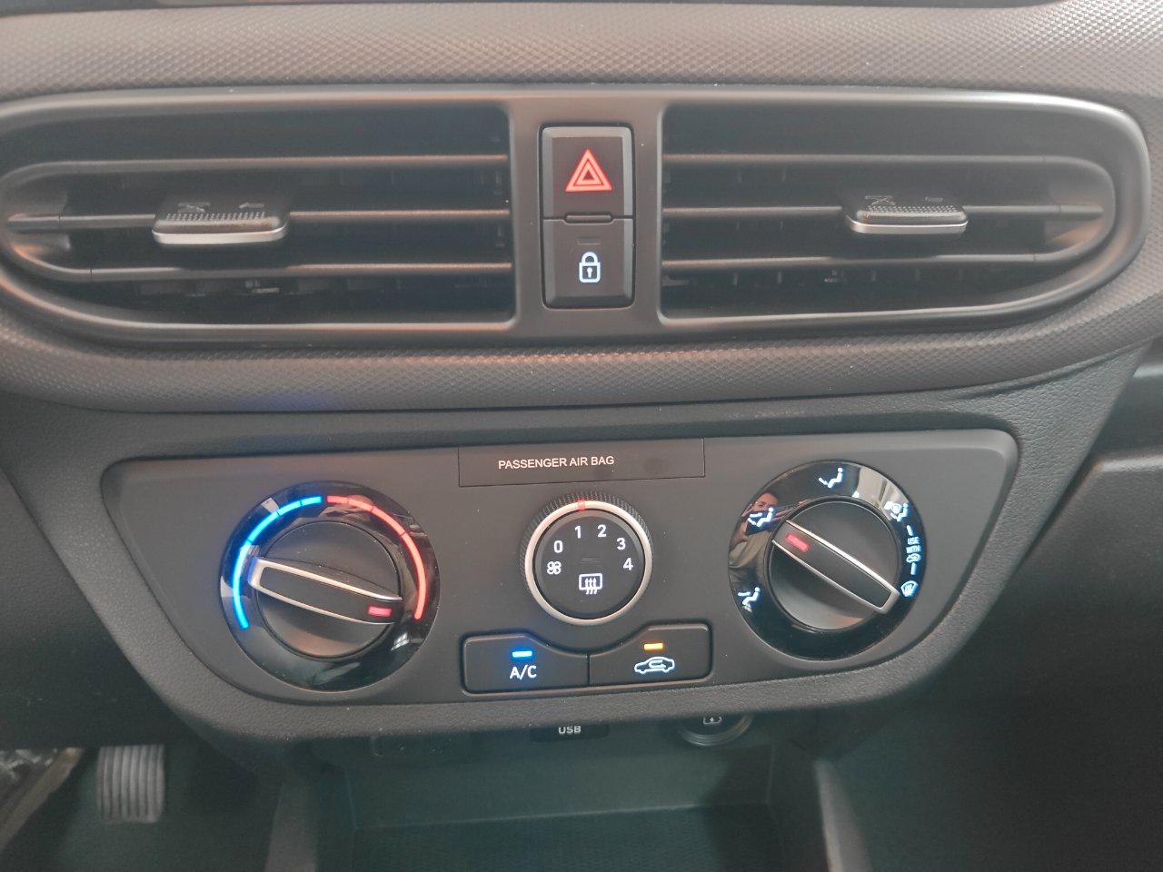 Hyundai i10 1.0 Tech Connect Pack econext Gpl