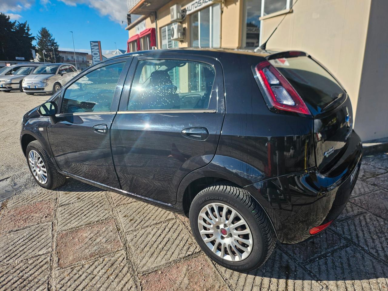 Fiat Punto 1.4 8V 5 porte Natural Power Street