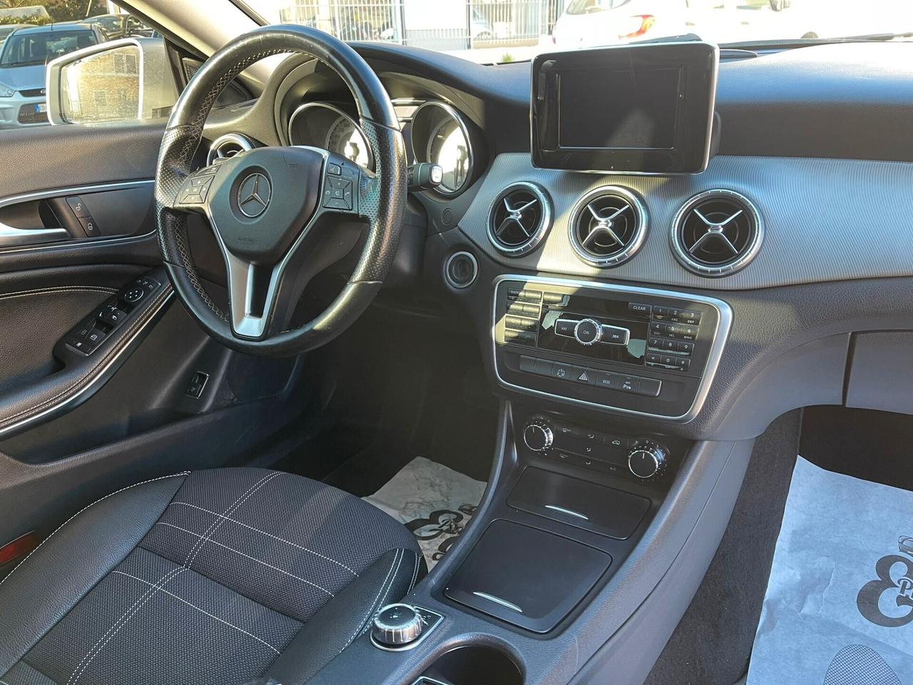Mercedes-benz CLA 220 CDI Automatic Premium Amg Garanzia