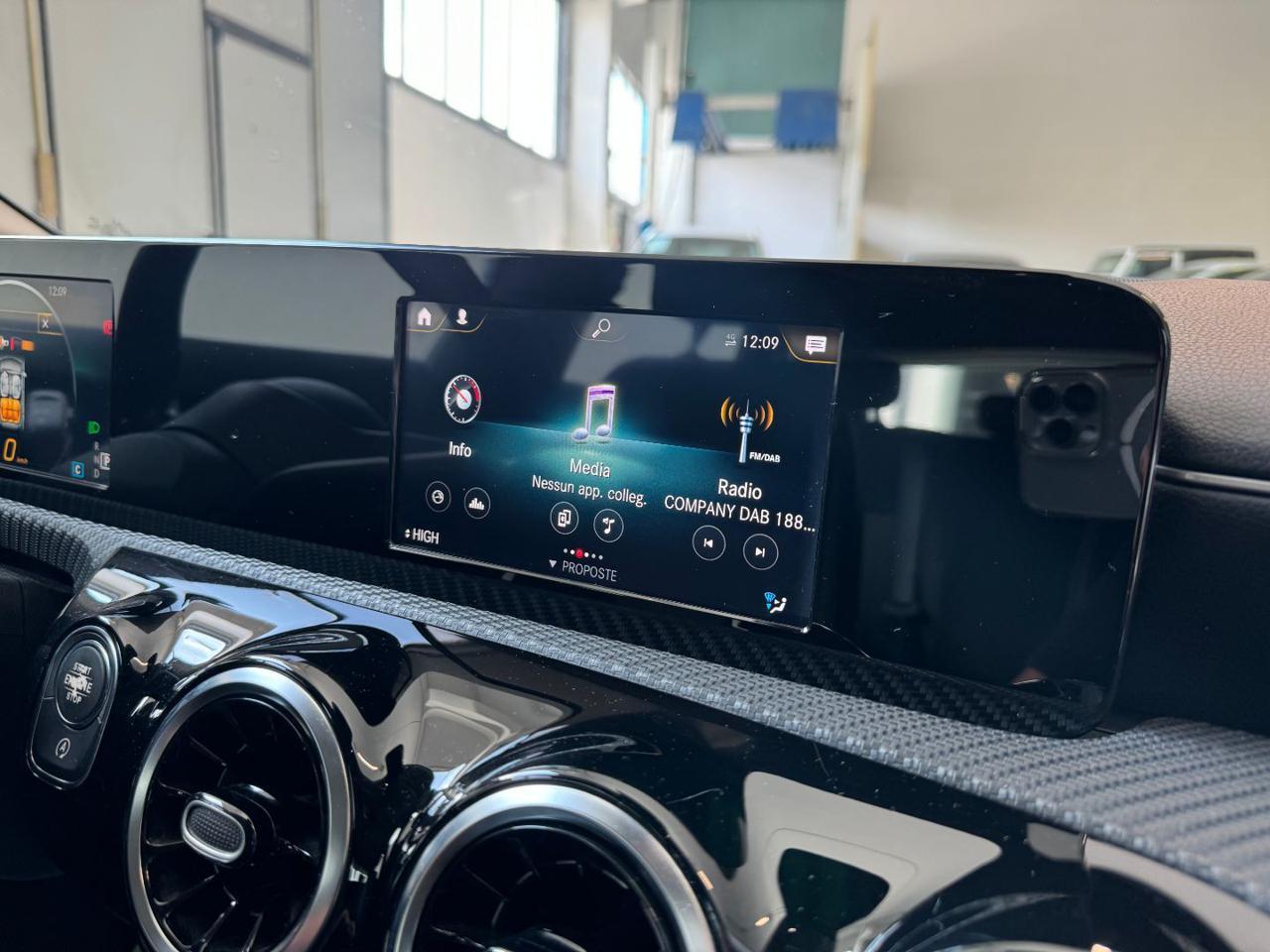 MERCEDES-BENZ CLA 180 d Automatic Shooting Brake Business Extra