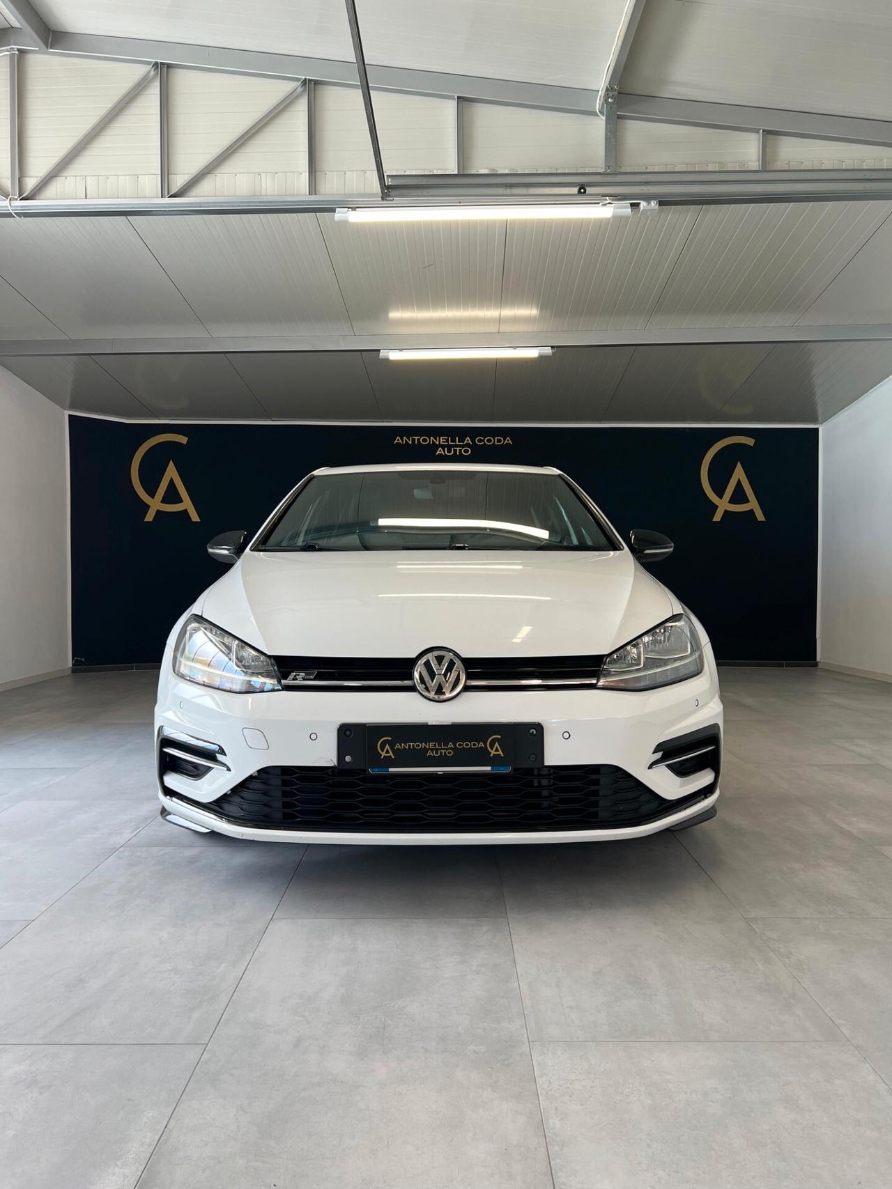 Volkswagen Golf 2.0 TDI DSG 5p. R-LINE