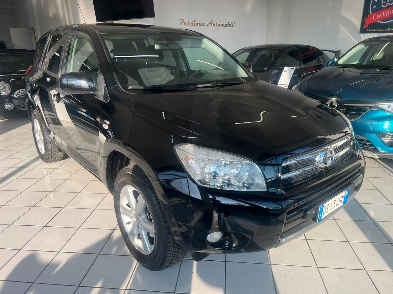 Toyota RAV 4 RAV4 2.2 D-4D 136 CV Luxury