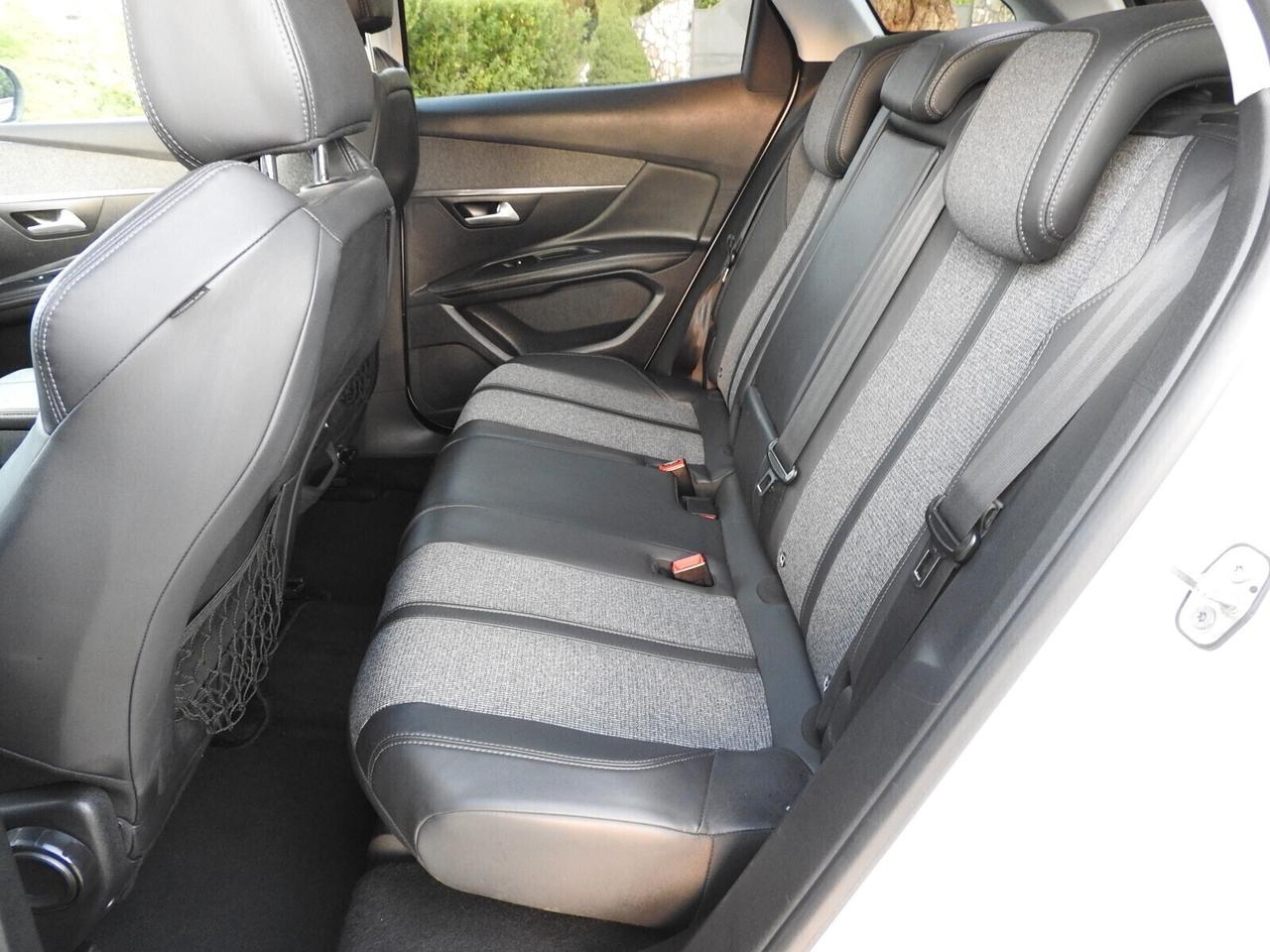 Peugeot 3008 1600HDi 120cv
