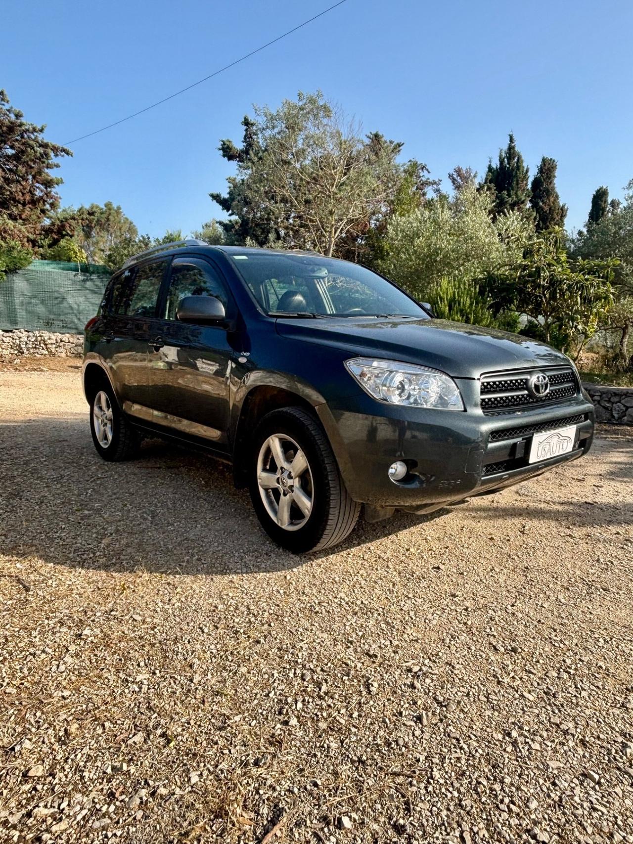Toyota RAV 4 RAV4 2.2 D-4D 136 CV DPF Luxury