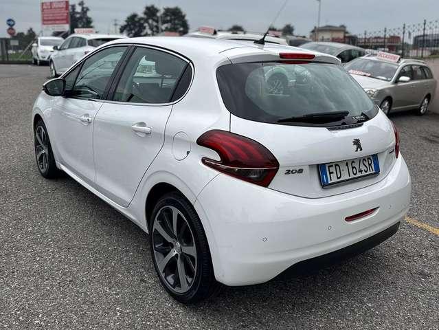 Peugeot 208 208 I 2015 5p 1.6 bluehdi GT Line 100cv