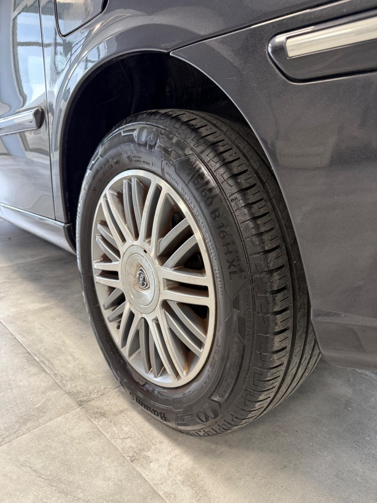 Lancia Phedra 2.0 MJT 136 CV Oro