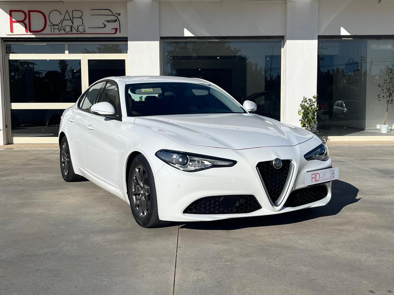 Alfa Romeo Giulia 2.2 Turbodiesel 180 CV AT8 Business Sport Launch Ed.