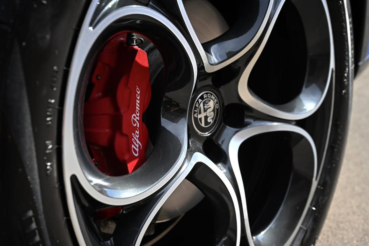 Alfa Romeo Stelvio 2.2 TD 210 CV AT8 Q4 Veloce