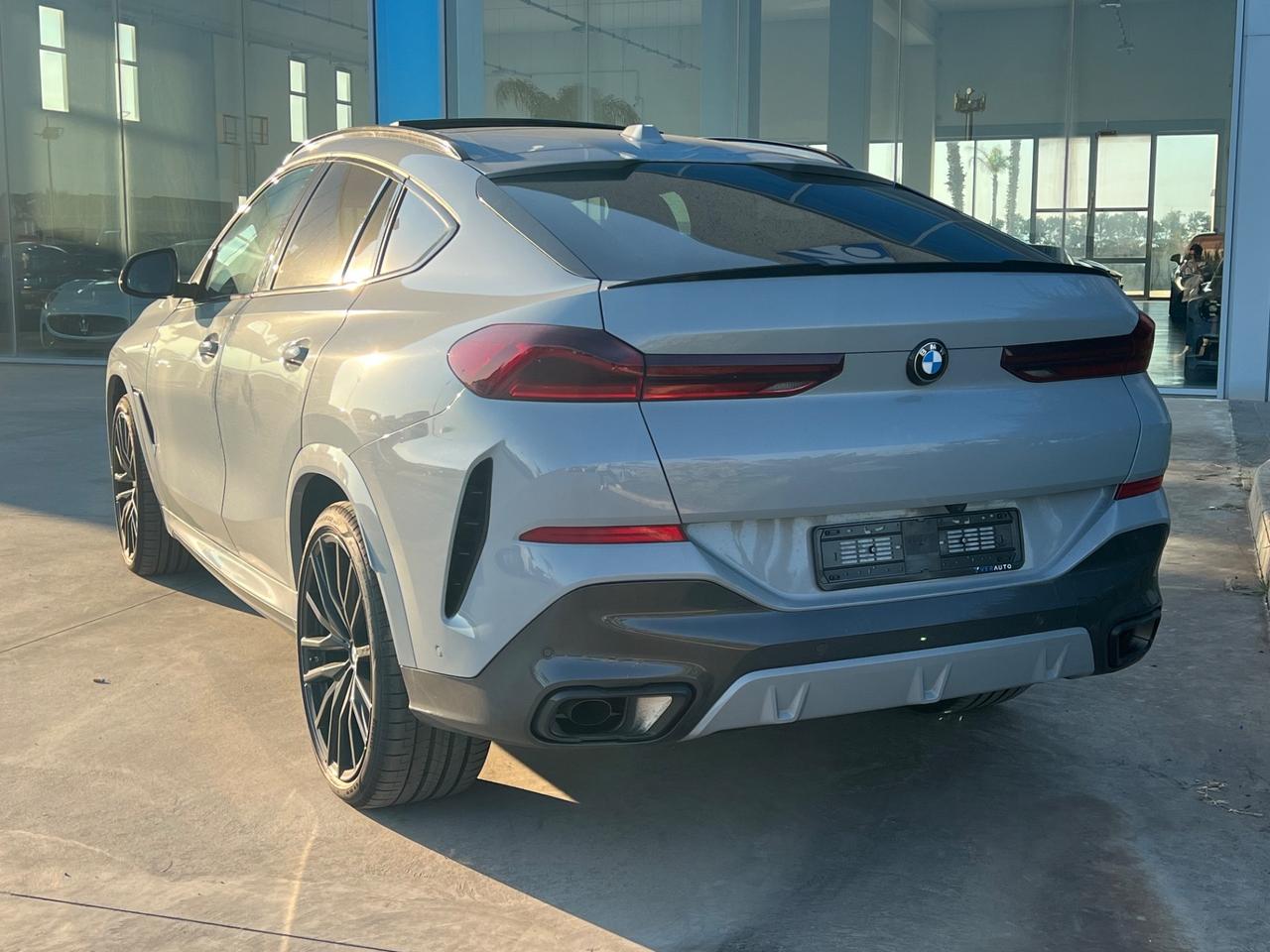 BMW X6 xdrive30d MSport possibilità noleggio noscoring