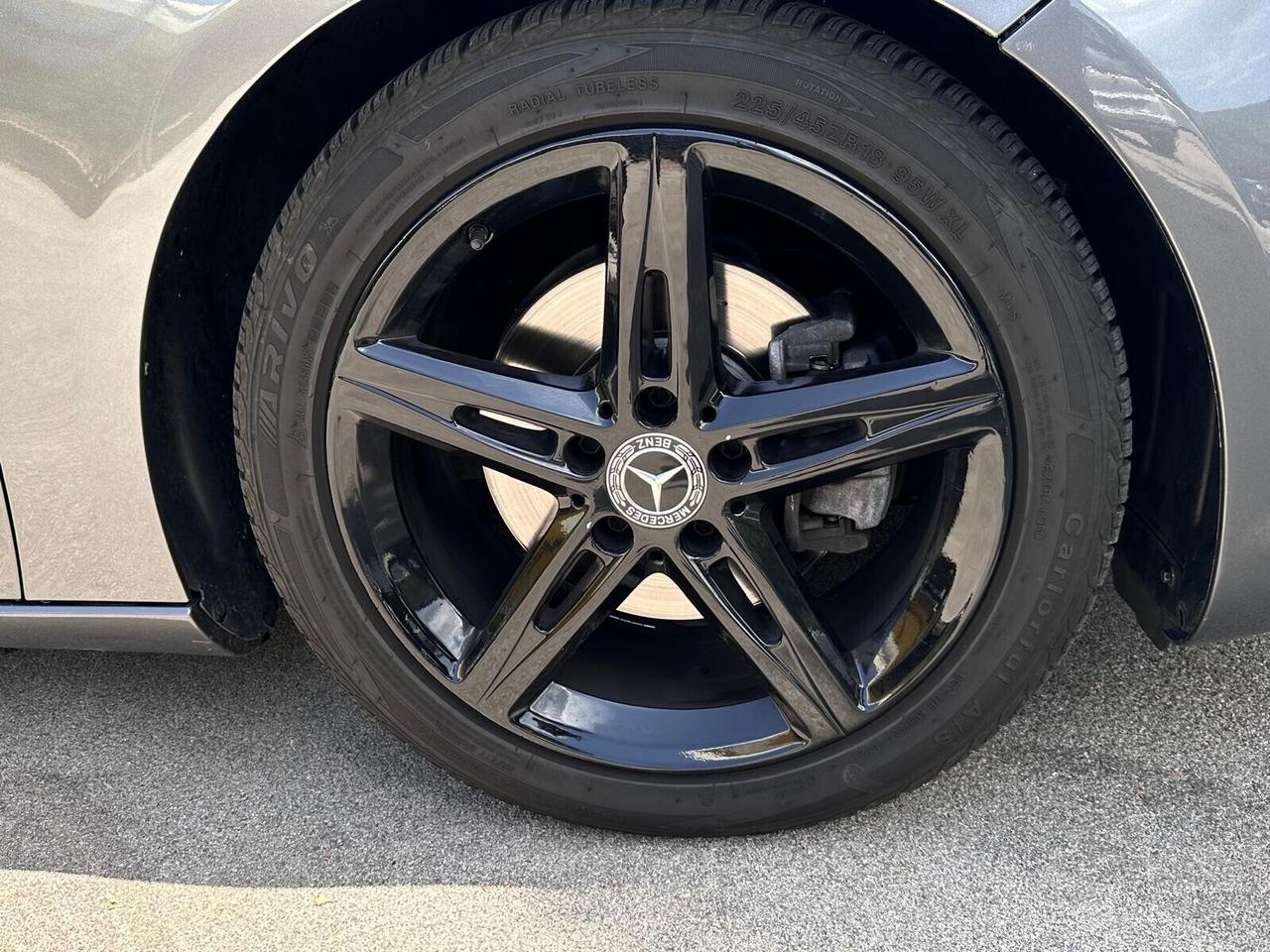 Mercedes-benz A 200 Premium