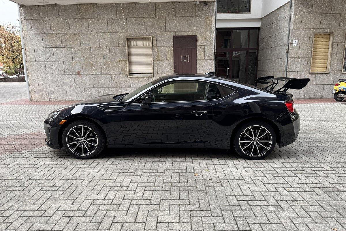 TOYOTA GT86 2.0 AT Rock&Road