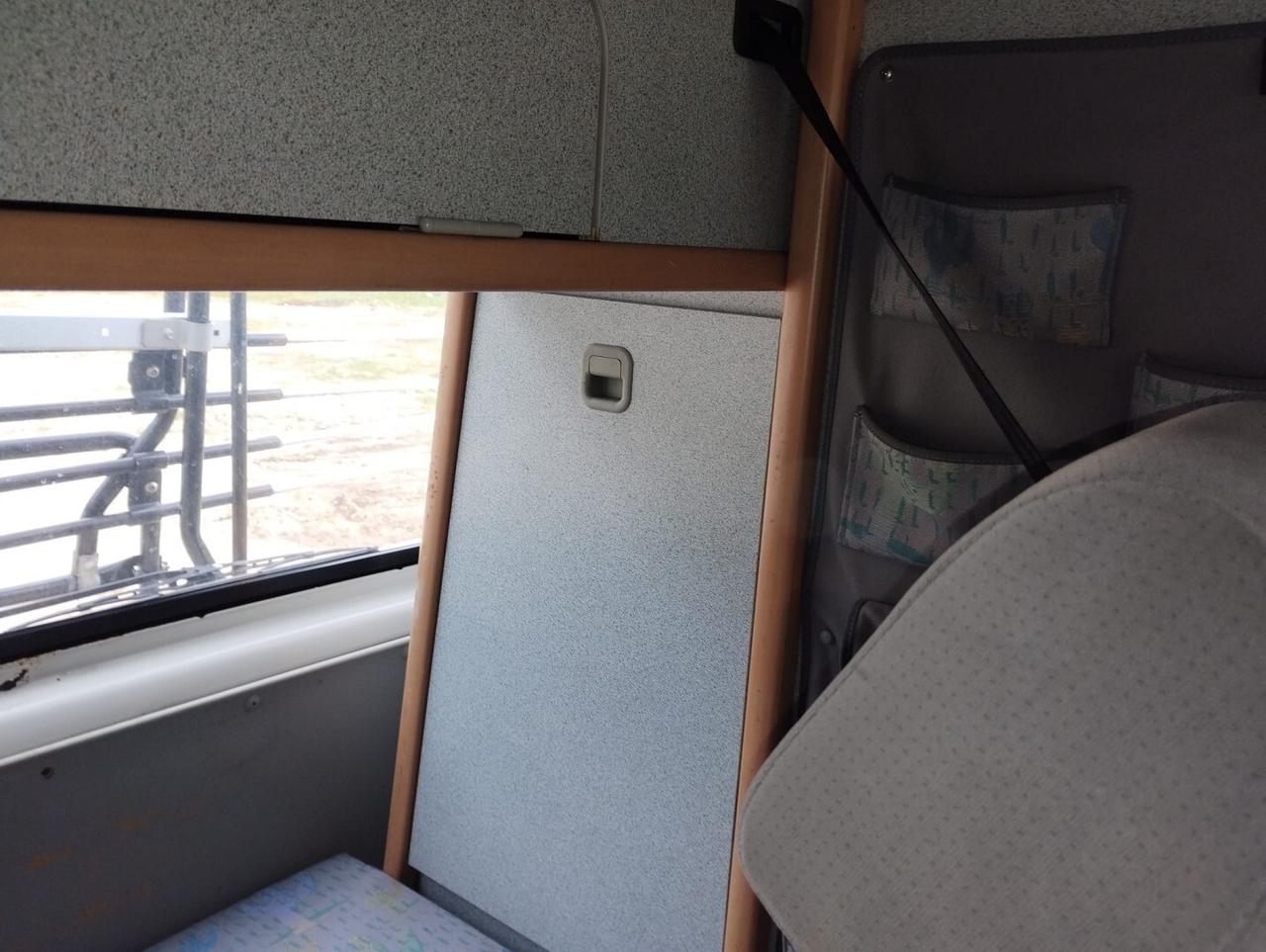 VOLKSWAGEN CALIFORNIA ALLESTIMENTO WESTFALIA