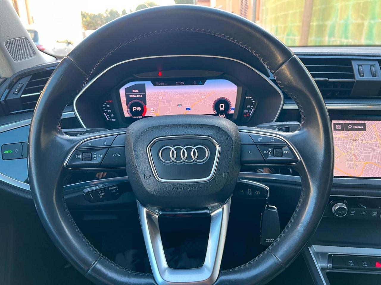 Audi Q3 2.0 TDI 150 CV S tronic Sport NAVI PARK LED