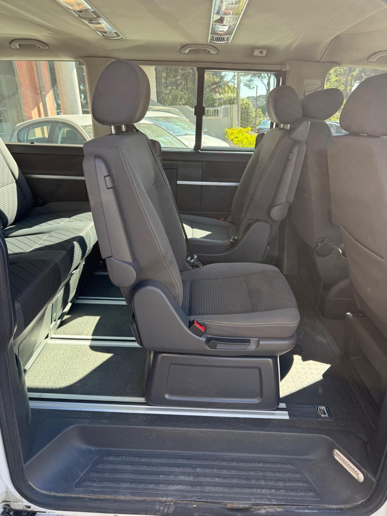 Volkswagen Multivan 2.0 TDI 180CV Highline 7 POSTI