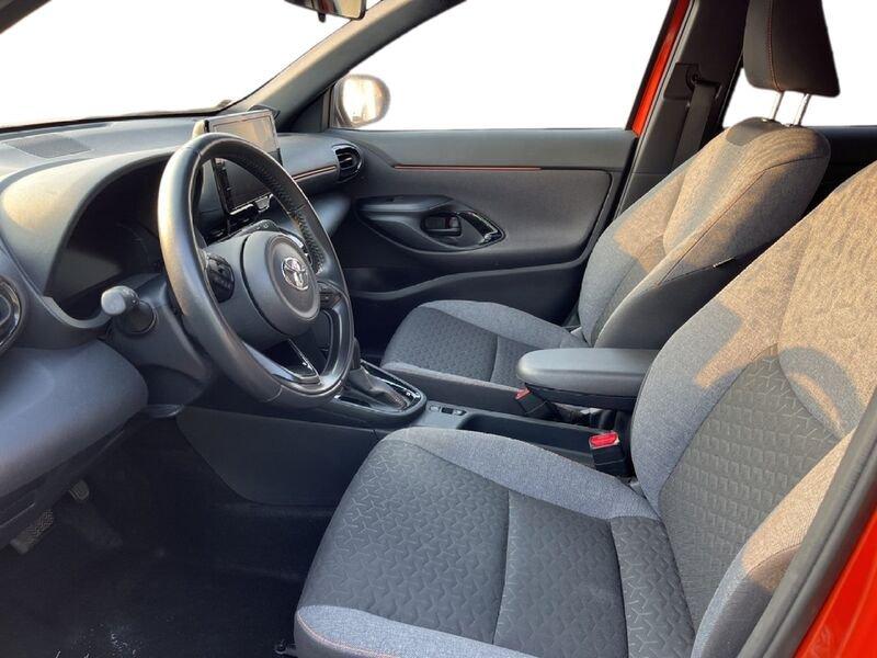 Toyota Yaris Cross 1.5h Orange Edition fwd 116cv e-cvt