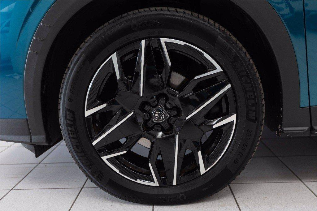 PEUGEOT 3008 1.2 hybrid Allure 145cv e-dcs6 del 2025